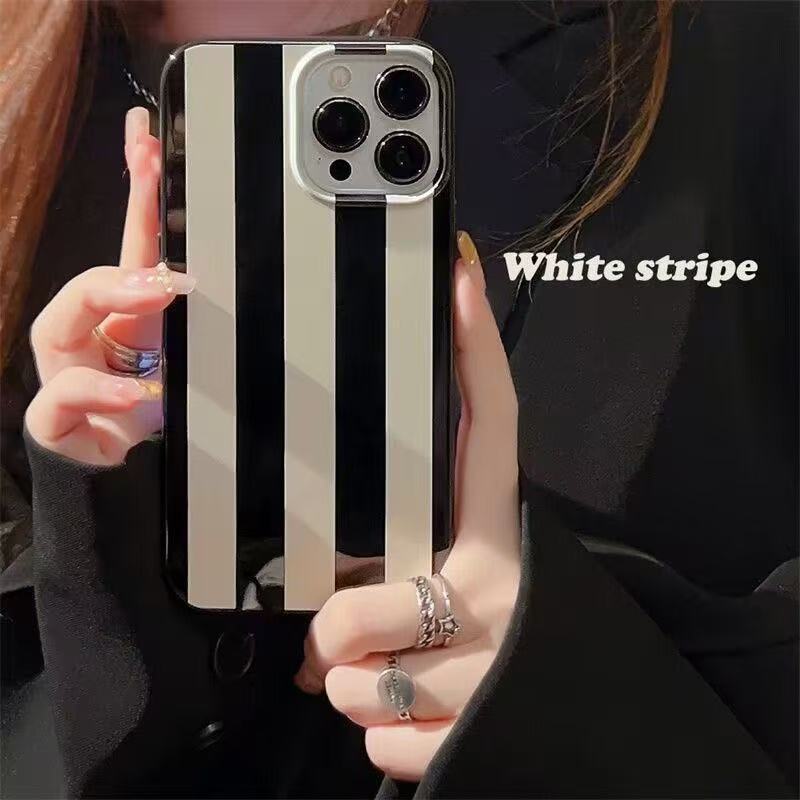 Phone Cases Drawing - Desain Seni Segar Niche Kecil Dengan